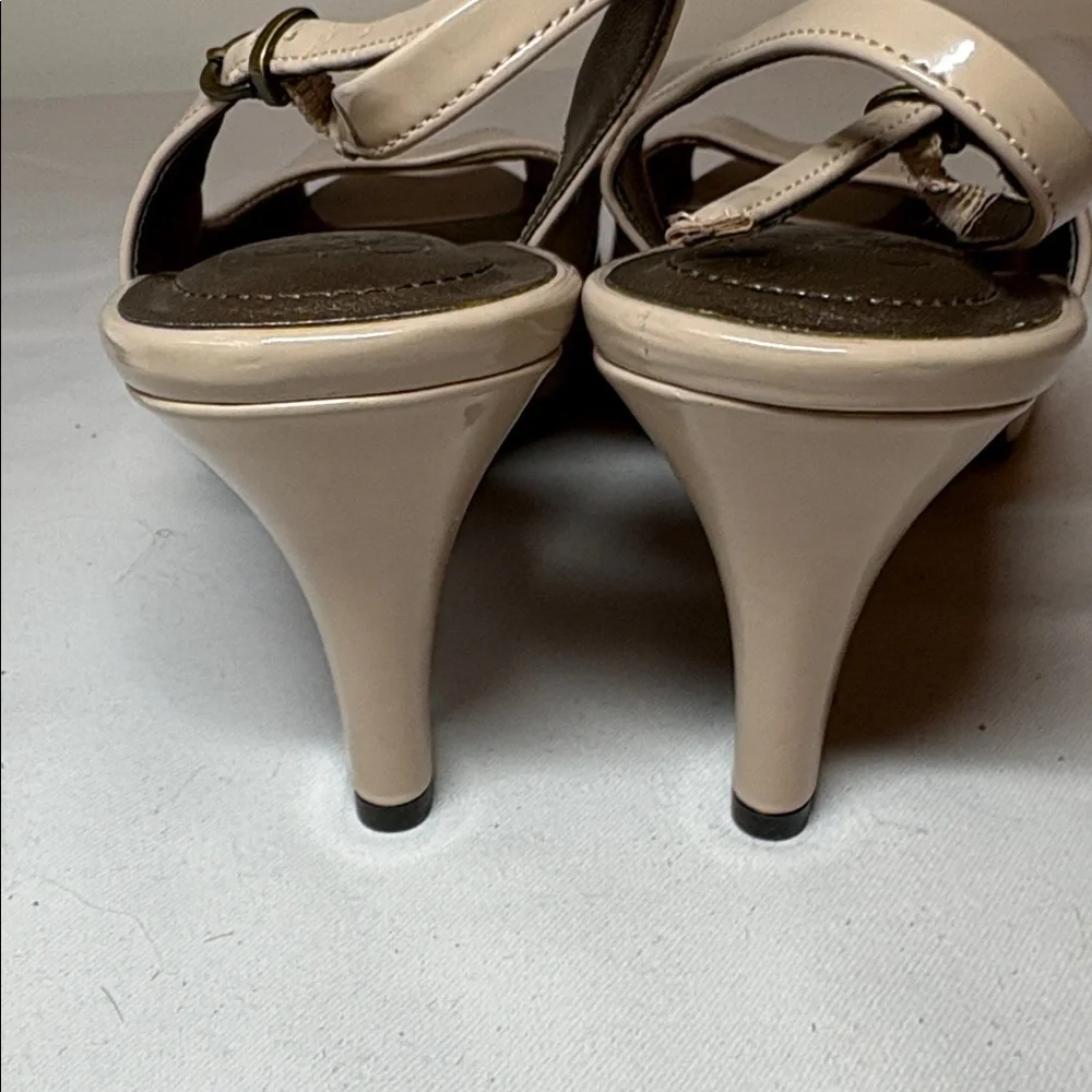 Life Stride Tan Manmade Faux Patent Heels Size 10